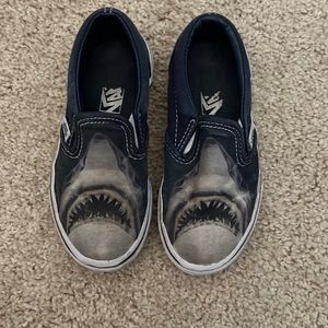 Shark Slip-on Vans
